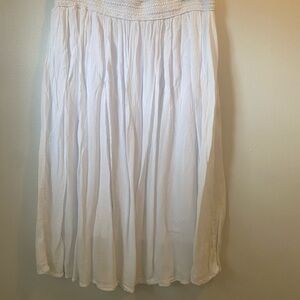 Elegant White Women's Skirt